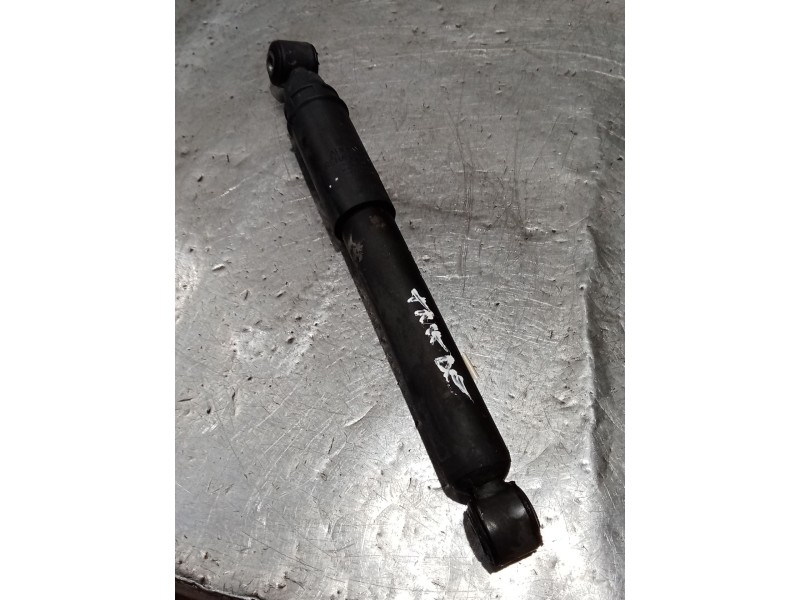 Recambio de amortiguador trasero derecho para renault kangoo (kc0/1_) 1.5 dci (kc07) referencia OEM IAM   03