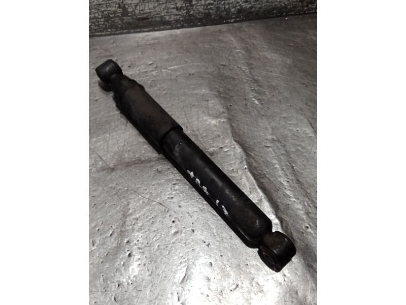 Recambio de amortiguador trasero izquierdo para renault kangoo (kc0/1_) 1.5 dci (kc07) referencia OEM IAM   03