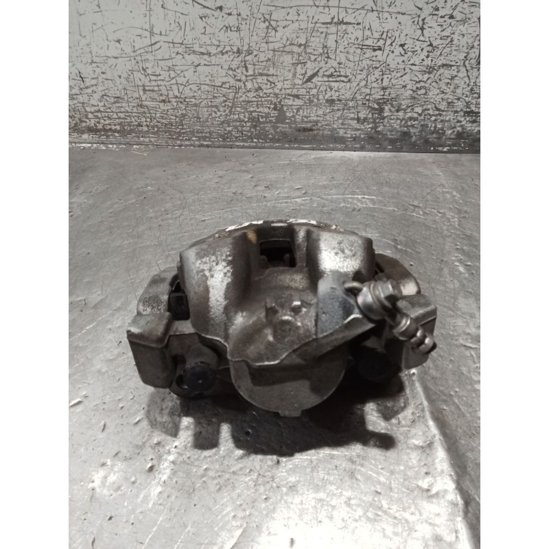 Recambio de pinza freno delantera derecha para opel combo e tour / life (k9) 1.5 referencia OEM IAM 9830798780 11360112743 17