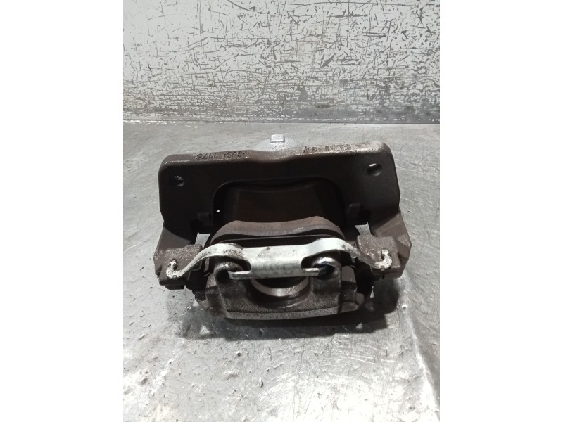 Recambio de pinza freno delantera derecha para opel combo e tour / life (k9) 1.5 referencia OEM IAM 9830798780 11360112743 17