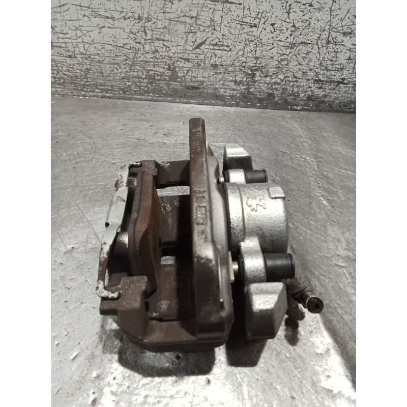 Recambio de pinza freno delantera derecha para opel combo e tour / life (k9) 1.5 referencia OEM IAM 9830798780 11360112743 17