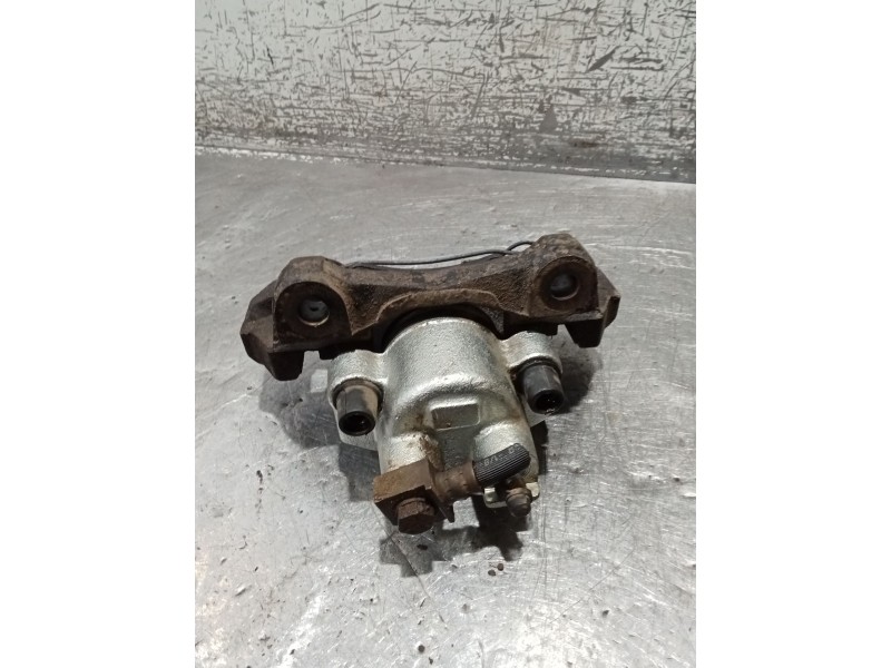 Recambio de pinza freno trasera izquierda para jeep grand cherokee ii (wj, wg) 3.1 td 4x4 referencia OEM IAM   99