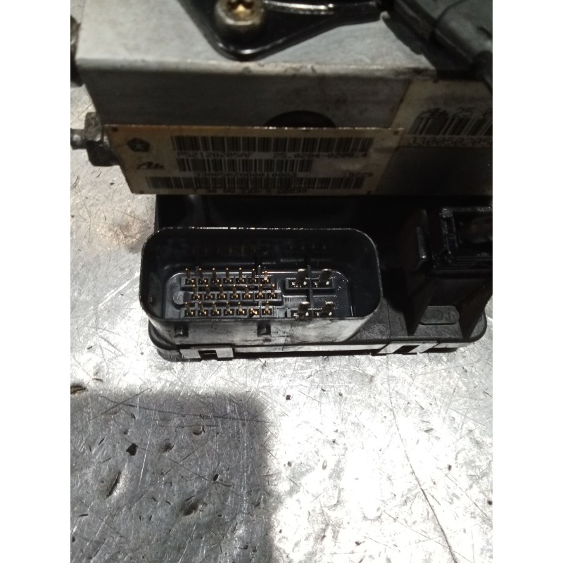Recambio de abs para jeep grand cherokee ii (wj, wg) 3.1 td 4x4 referencia OEM IAM P52128205AF 33005020800 1005118186 99