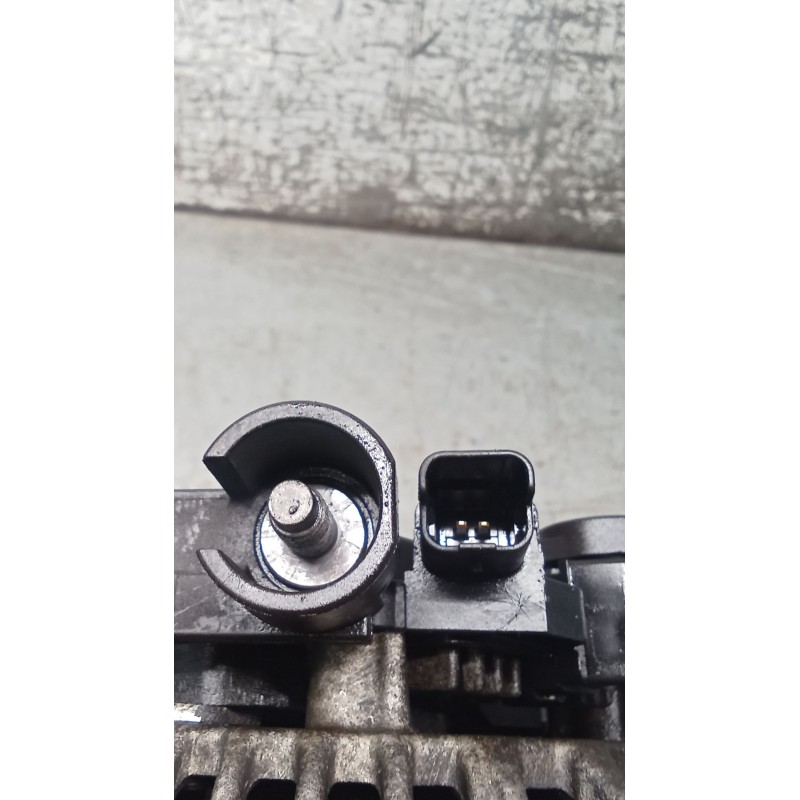 Recambio de alternador para citroën c3 i (fc_, fn_) 1.4 hdi referencia OEM IAM 9646321880 0124525035 06 150A