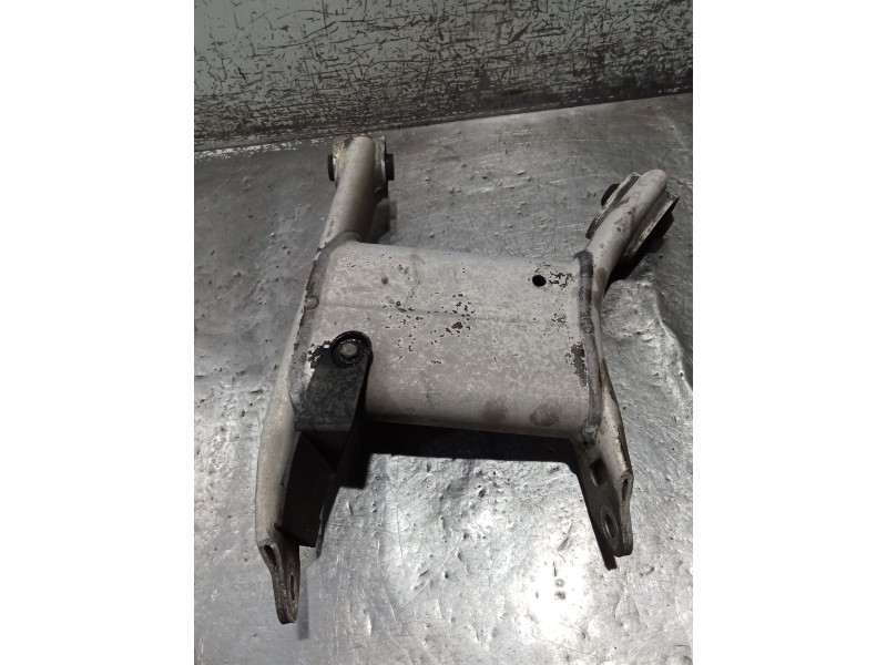 Recambio de brazo suspension inferior trasero izquierdo para bmw 5 (e39) 528 i referencia OEM IAM 530041701  95