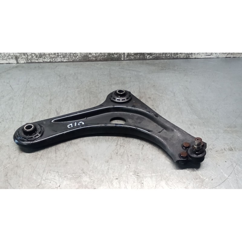 Recambio de brazo suspension inferior delantero derecho para citroën c3 i (fc_, fn_) 1.4 hdi referencia OEM IAM   06