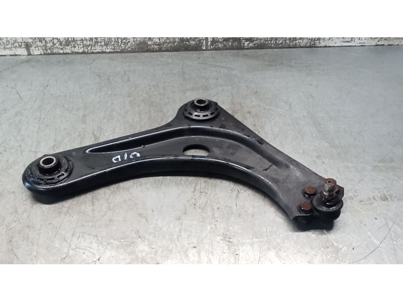 Recambio de brazo suspension inferior delantero derecho para citroën c3 i (fc_, fn_) 1.4 hdi referencia OEM IAM   06