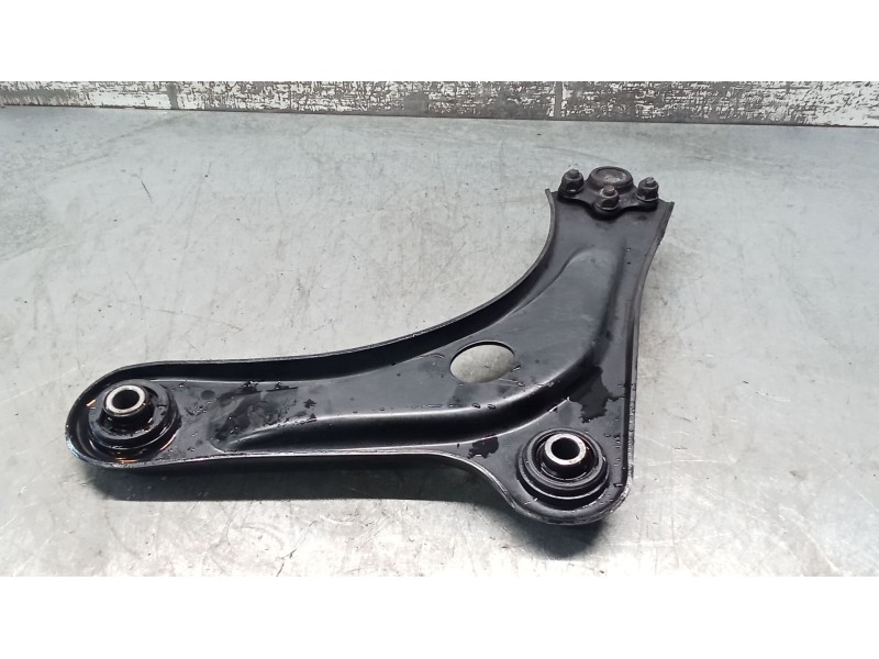 Recambio de brazo suspension inferior delantero derecho para citroën c3 i (fc_, fn_) 1.4 hdi referencia OEM IAM   06