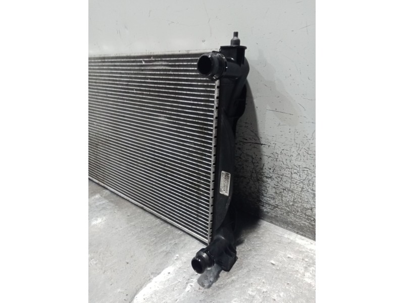 Recambio de radiador agua para audi a4 b7 (8ec) 2.0 tdi 16v referencia OEM IAM 8E0121251A  05