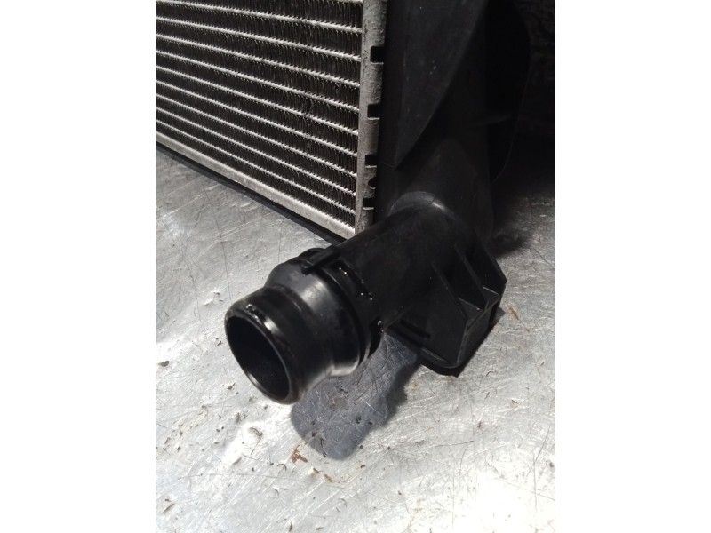 Recambio de radiador agua para audi a4 b7 (8ec) 2.0 tdi 16v referencia OEM IAM 8E0121251A  05