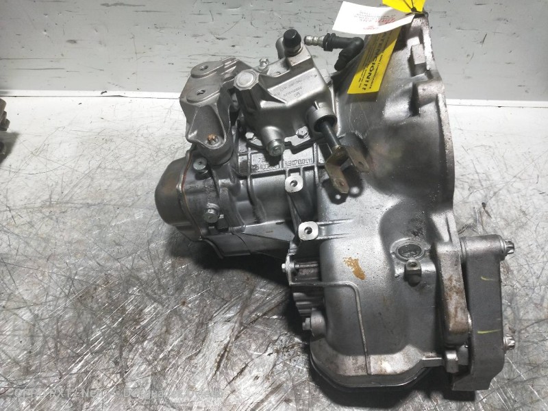 Recambio de caja cambios para opel corsa c 1.4 16v referencia OEM IAM F13C374 B24833 