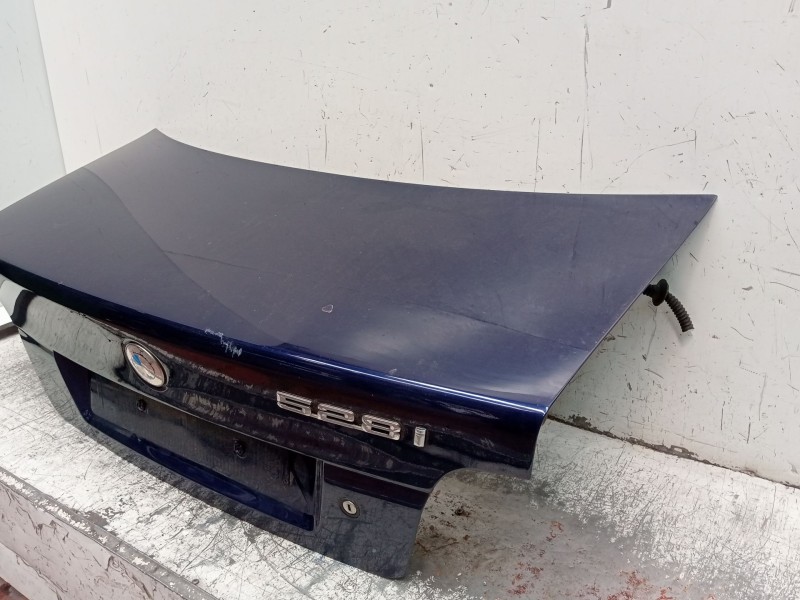 Recambio de tapa maletero para bmw 5 (e39) 528 i referencia OEM IAM   4P