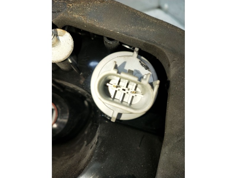 Recambio de piloto trasero izquierdo para chrysler neon ii 2.0 16v referencia OEM IAM   1999