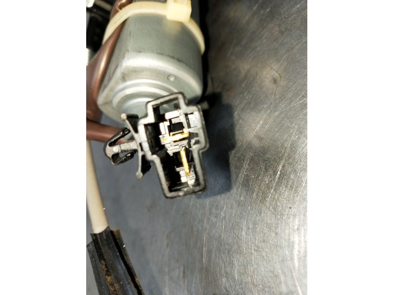 Recambio de elevalunas delantero derecho para chevrolet spark (m300) 1.0 referencia OEM IAM 98820M3010 5P 2010