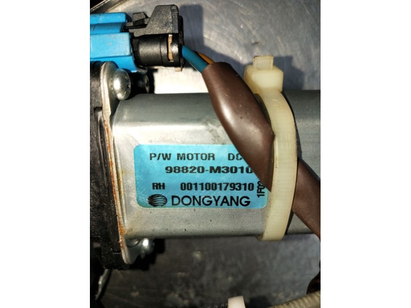 Recambio de elevalunas delantero derecho para chevrolet spark (m300) 1.0 referencia OEM IAM 98820M3010 5P 2010