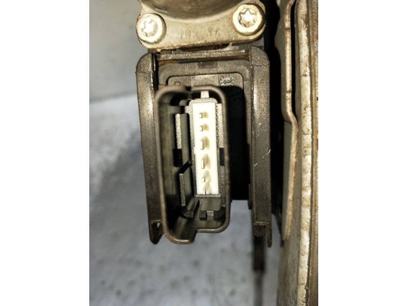 Recambio de elevalunas delantero izquierdo para citroën c5 iii (rd_) 1.6 hdi 110 referencia OEM IAM 0130822748 5P 2008