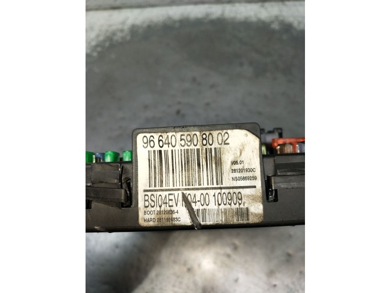 Recambio de caja reles / fusibles para citroën c5 iii (rd_) 1.6 hdi 110 referencia OEM IAM 966405908002 BSI04EV 2008