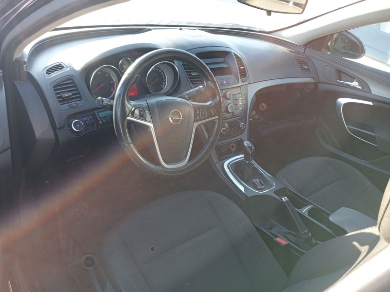 opel insignia a sports tourer (g09) del año 2010