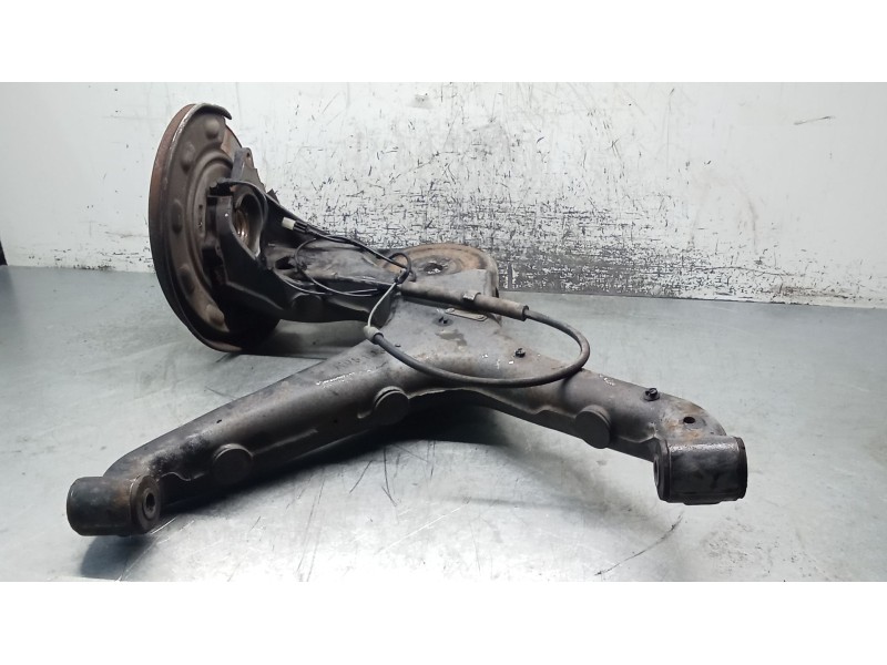 Recambio de mangueta trasera derecha para mercedes-benz vito / mixto furgoneta (w639) 111 cdi (639.601, 639.603, 639.605) refere