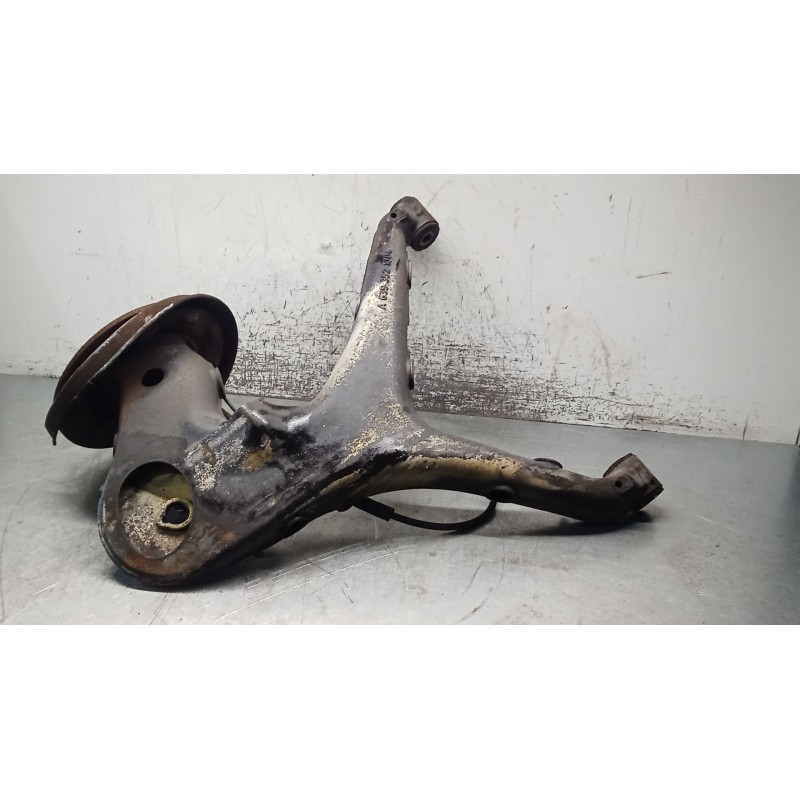 Recambio de mangueta trasera derecha para mercedes-benz vito / mixto furgoneta (w639) 111 cdi (639.601, 639.603, 639.605) refere