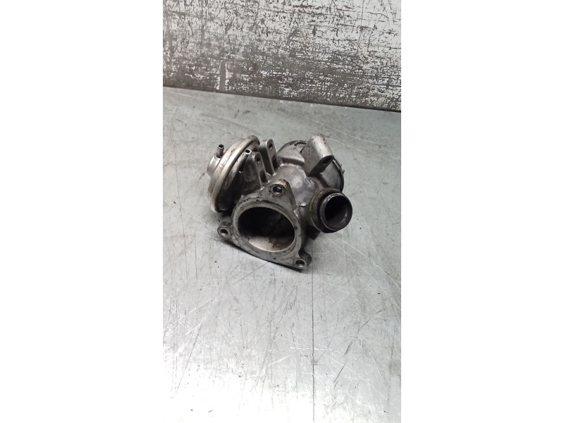 Recambio de valvula egr para mercedes-benz clase c (w203) c 270 cdi (203.016) referencia OEM IAM A6110900754 72293105 00