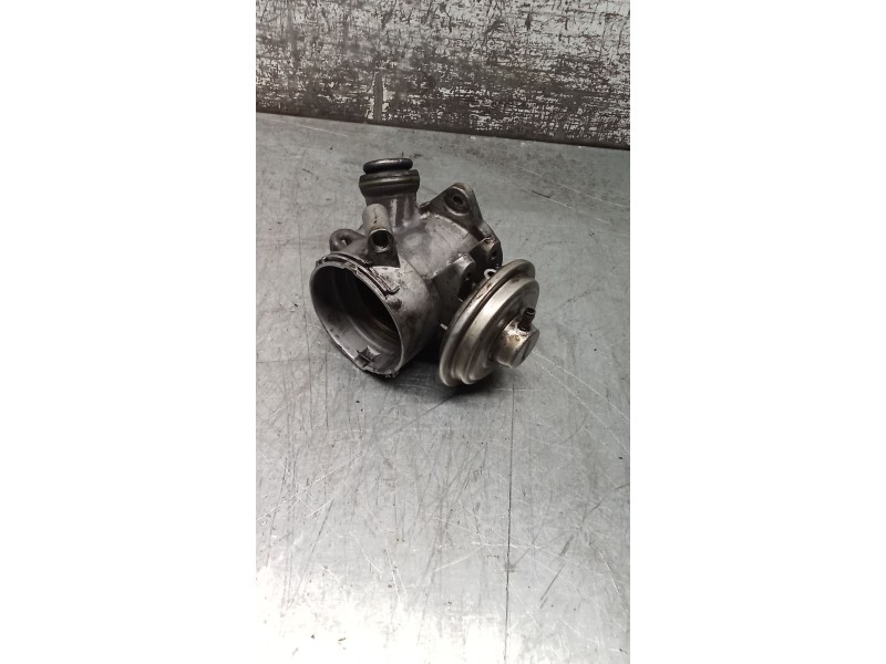 Recambio de valvula egr para mercedes-benz clase c (w203) c 270 cdi (203.016) referencia OEM IAM A6110900754 72293105 00