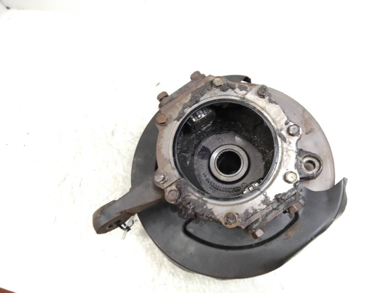 Recambio de mangueta delantera derecha para nissan trade 2.8 d referencia OEM IAM    Recambio de mangueta delantera derecha para nissan trade 2.8 d referencia OEM IAM