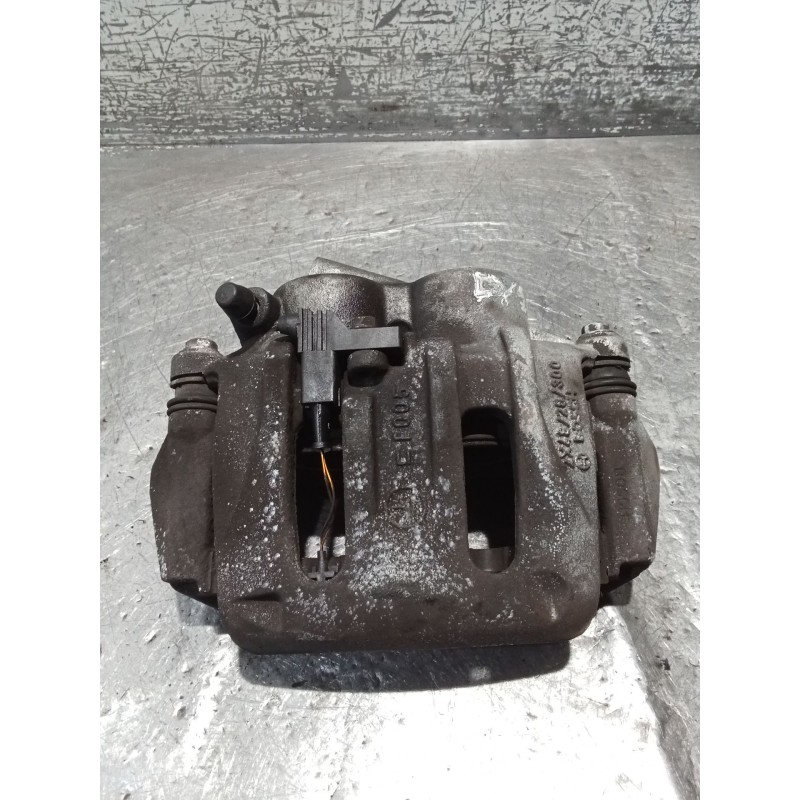 Recambio de pinza freno delantera izquierda para mercedes-benz vito / mixto furgoneta (w639) 111 cdi (639.601, 639.603, 639.605)