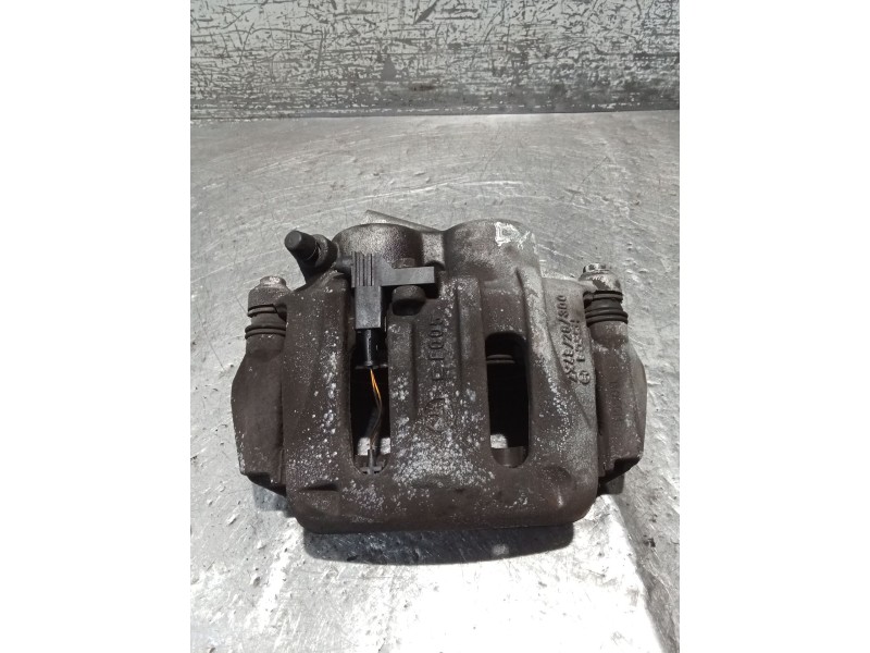 Recambio de pinza freno delantera izquierda para mercedes-benz vito / mixto furgoneta (w639) 111 cdi (639.601, 639.603, 639.605)