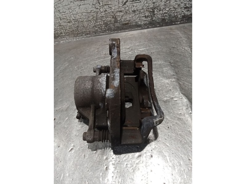 Recambio de pinza freno delantera izquierda para opel insignia a sports tourer (g09) 2.0 cdti (35) referencia OEM IAM   08