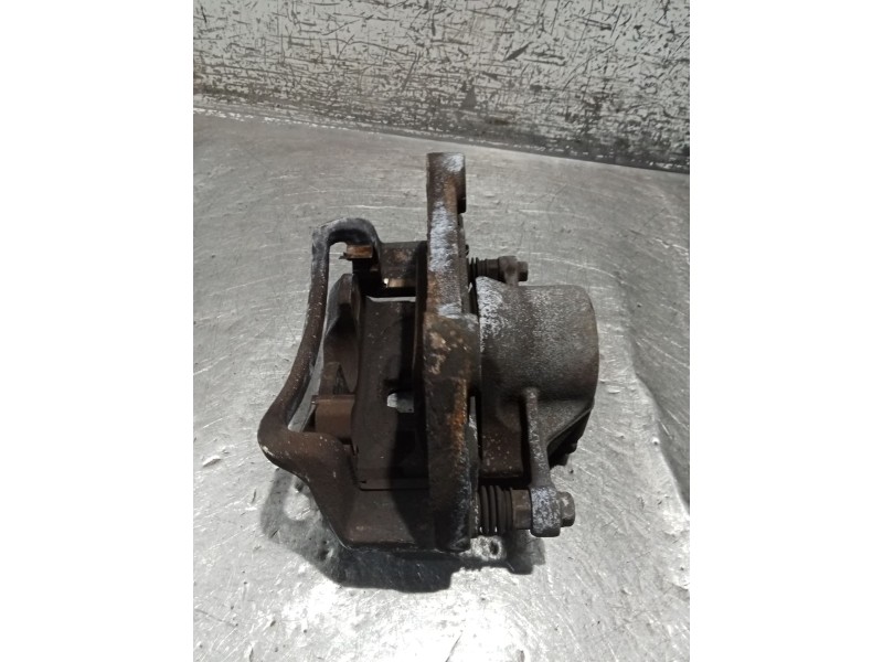 Recambio de pinza freno delantera izquierda para opel insignia a sports tourer (g09) 2.0 cdti (35) referencia OEM IAM   08