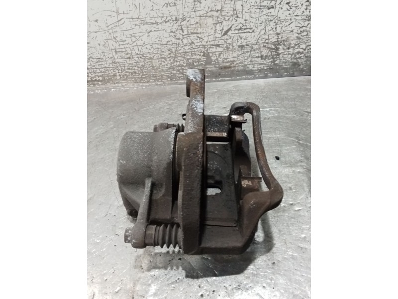 Recambio de pinza freno delantera derecha para opel insignia a sports tourer (g09) 2.0 cdti (35) referencia OEM IAM   08