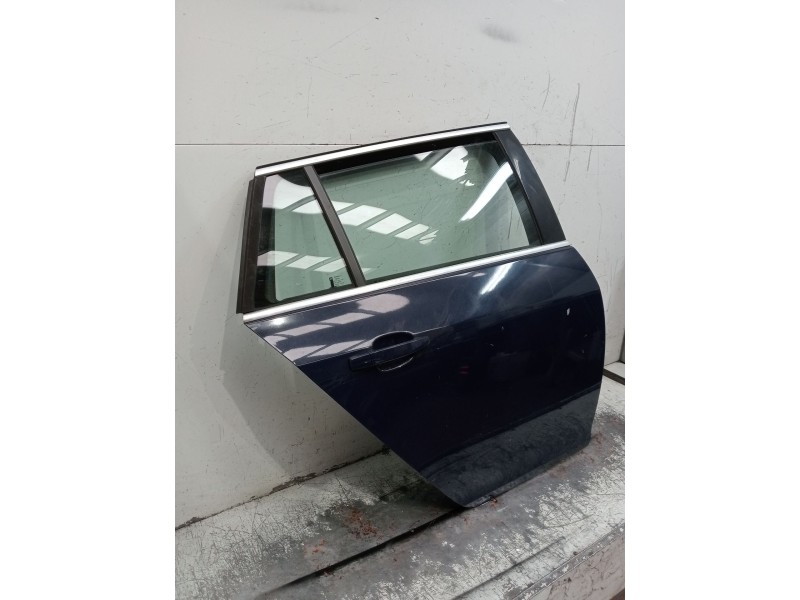 Recambio de puerta trasera derecha para opel insignia a sports tourer (g09) 2.0 cdti (35) referencia OEM IAM   