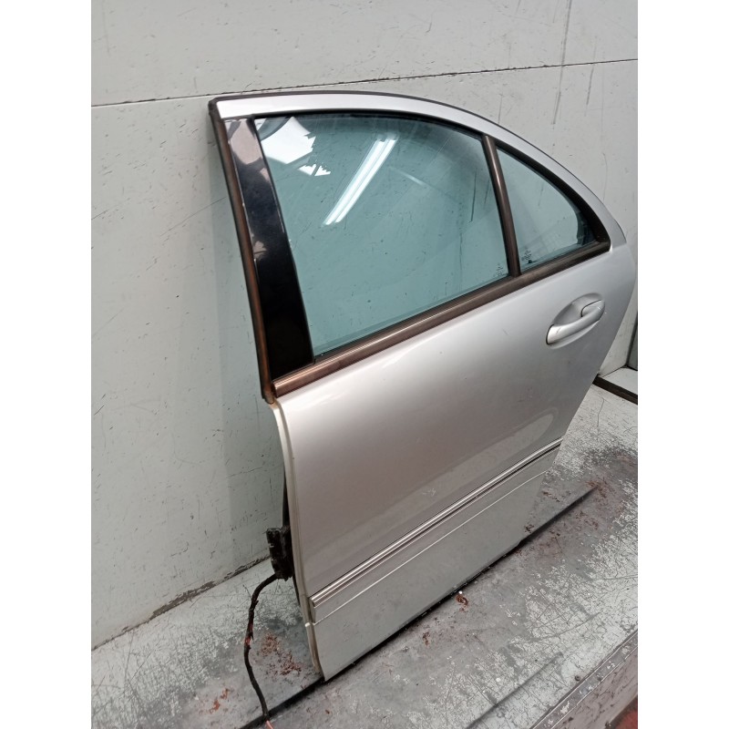 Recambio de puerta trasera izquierda para mercedes-benz clase c (w203) c 270 cdi (203.016) referencia OEM IAM   