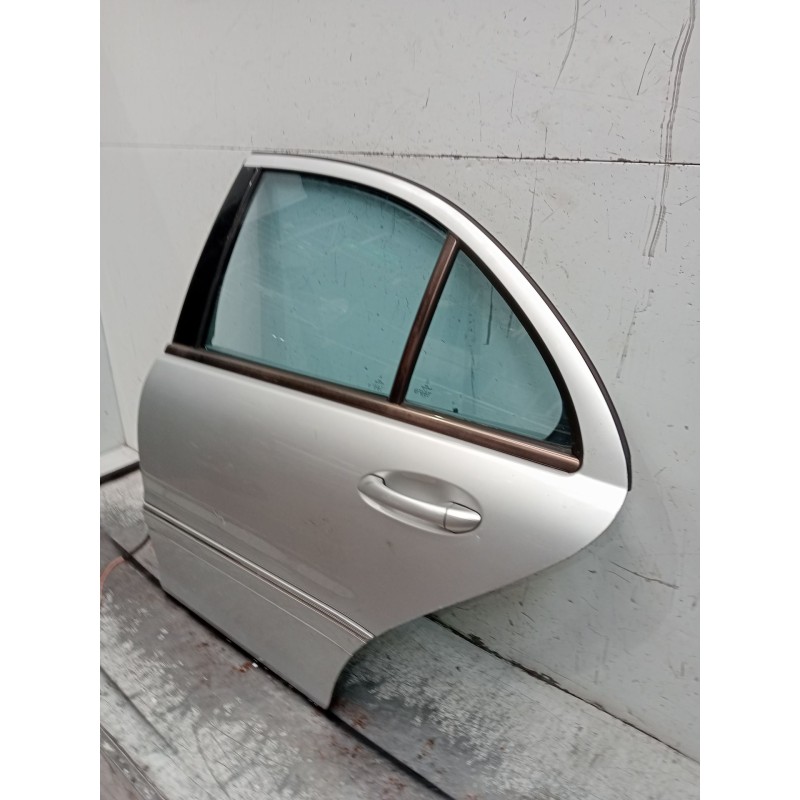 Recambio de puerta trasera izquierda para mercedes-benz clase c (w203) c 270 cdi (203.016) referencia OEM IAM   