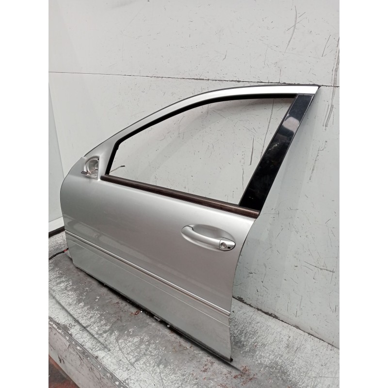 Recambio de puerta delantera izquierda para mercedes-benz clase c (w203) c 270 cdi (203.016) referencia OEM IAM   