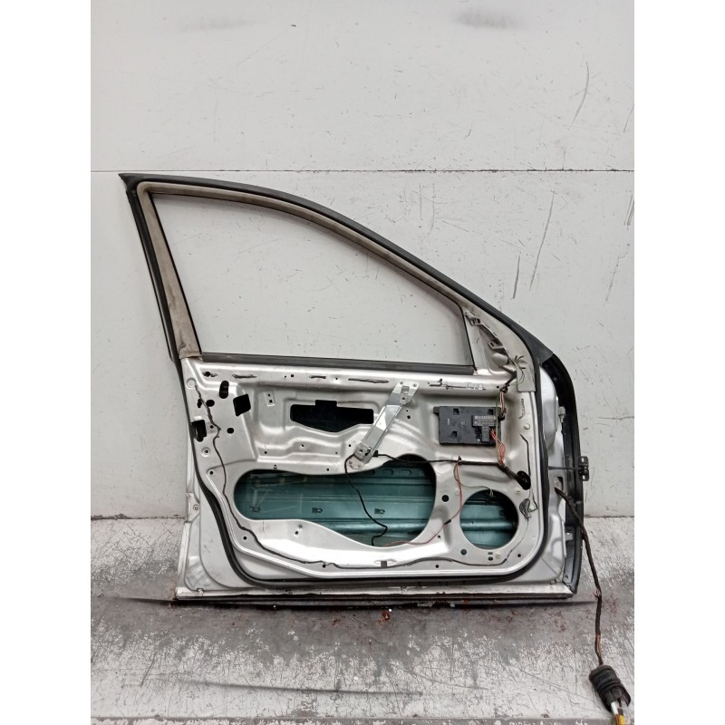 Recambio de puerta delantera izquierda para mercedes-benz clase c (w203) c 270 cdi (203.016) referencia OEM IAM   