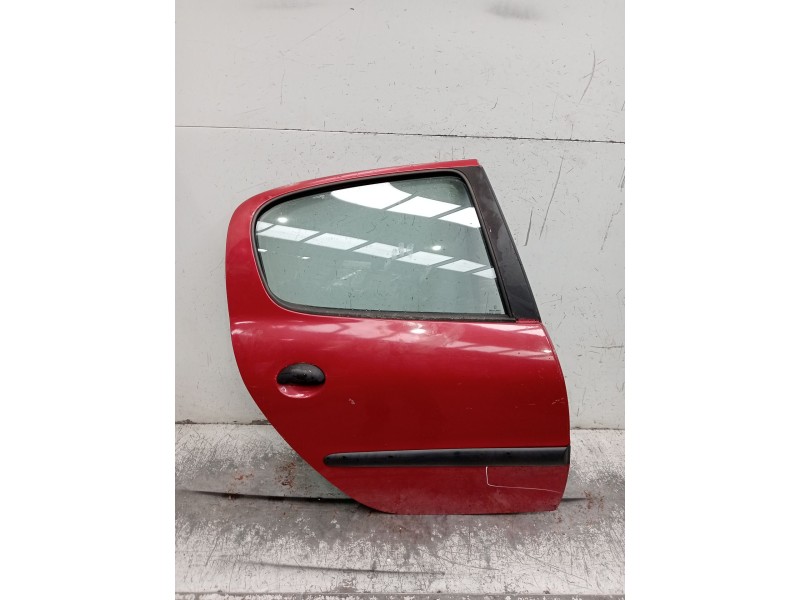 Recambio de puerta trasera derecha para peugeot 206 hatchback (2a/c) 1.9 d referencia OEM IAM   