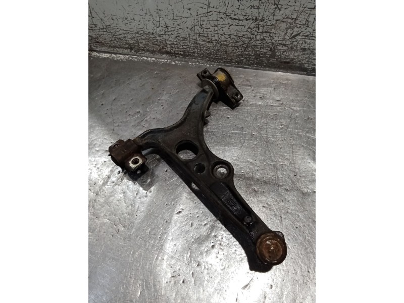 Recambio de brazo suspension inferior delantero derecho para lancia dedra (835_) 1.6 i.e. (835aa) referencia OEM IAM   94