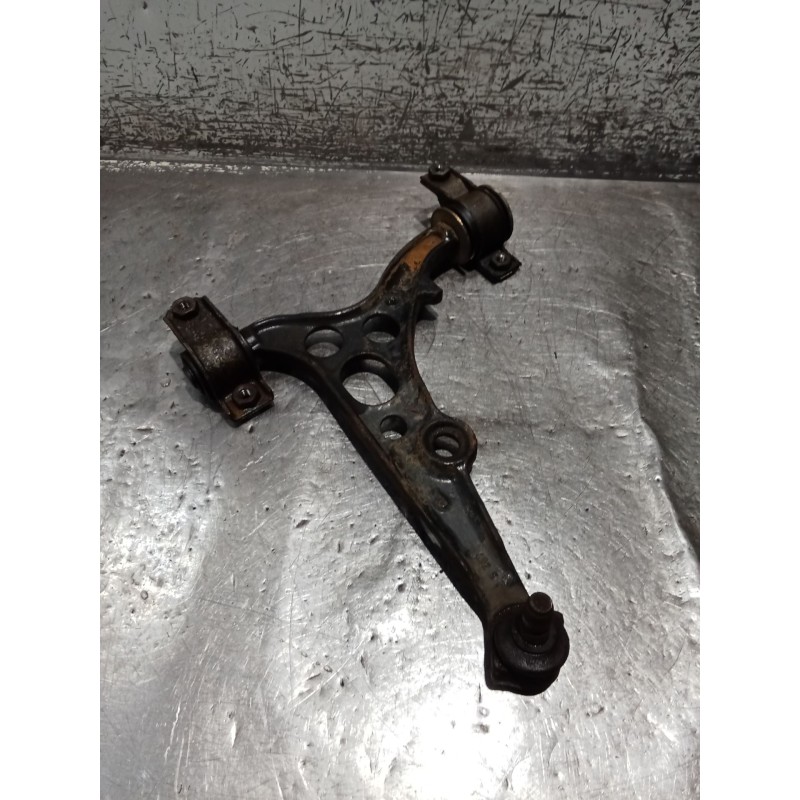 Recambio de brazo suspension inferior delantero izquierdo para lancia dedra (835_) 1.6 i.e. (835aa) referencia OEM IAM   94