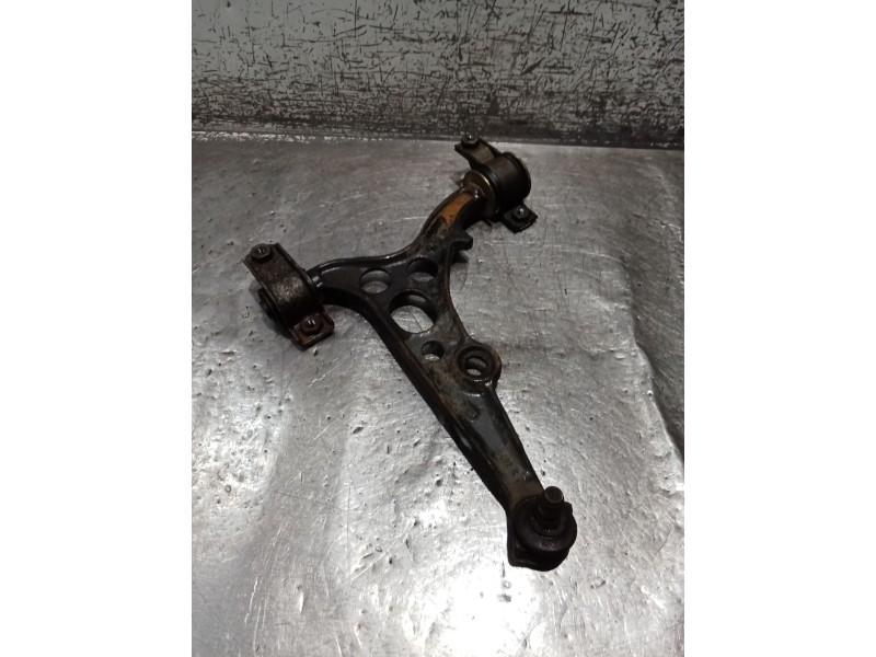Recambio de brazo suspension inferior delantero izquierdo para lancia dedra (835_) 1.6 i.e. (835aa) referencia OEM IAM   94