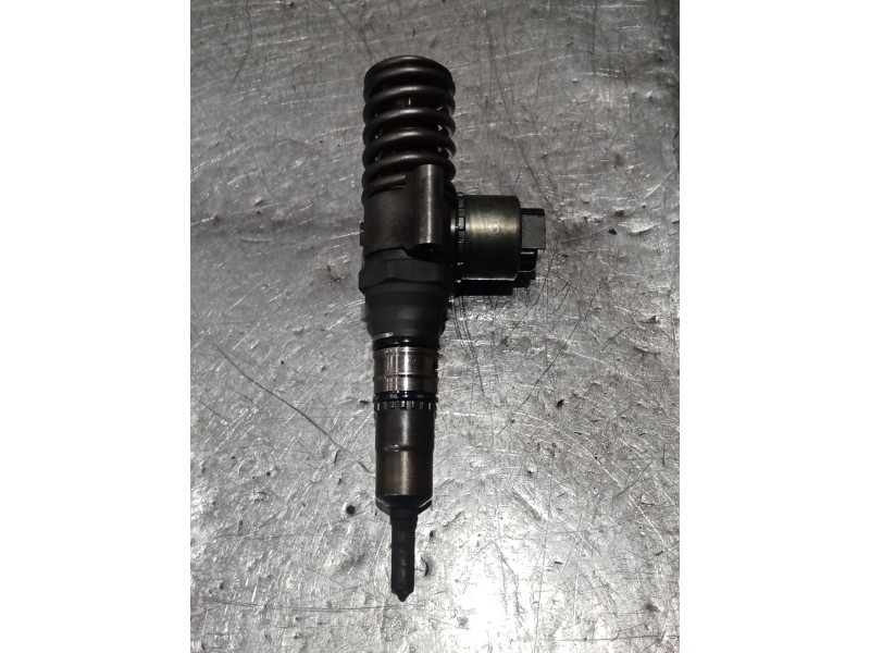 Recambio de inyector para audi a4 b7 (8ec) 2.0 tdi 16v referencia OEM IAM 0414720404 03G130073G BOSCH