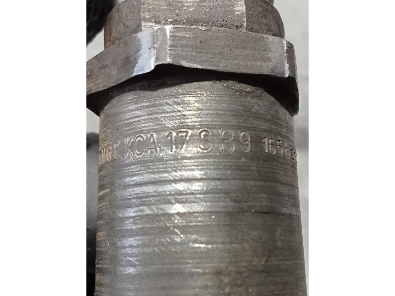 Recambio de inyector para jeep grand cherokee ii (wj, wg) 3.1 td 4x4 referencia OEM IAM KCA17S89 963230 BOSCH