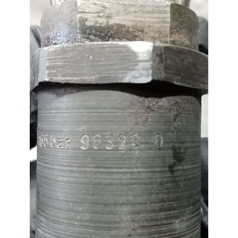 Recambio de inyector para jeep grand cherokee ii (wj, wg) 3.1 td 4x4 referencia OEM IAM KCA17S89 963230 BOSCH