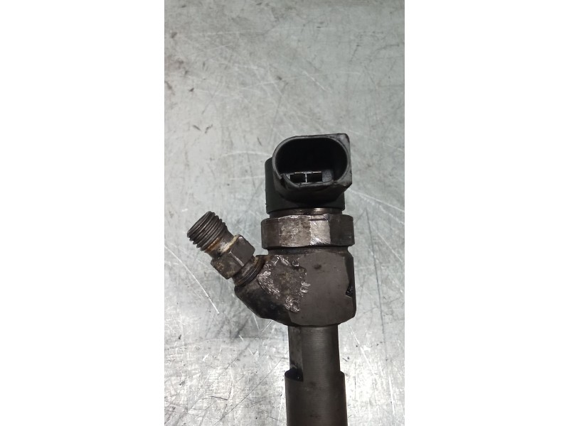Recambio de inyector para mercedes-benz clase c (w203) c 270 cdi (203.016) referencia OEM IAM 0445110072 A6110700987 BOSCH