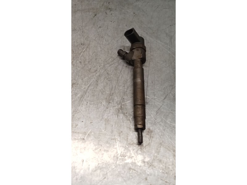 Recambio de inyector para mercedes-benz clase c (w203) c 270 cdi (203.016) referencia OEM IAM 0445110072 A6110700987 BOSCH
