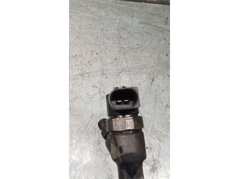 Recambio de inyector para mercedes-benz clase c (w203) c 270 cdi (203.016) referencia OEM IAM 0445110072 A6110700987 BOSCH