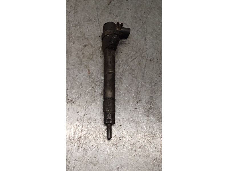 Recambio de inyector para mercedes-benz clase c (w203) c 270 cdi (203.016) referencia OEM IAM 0445110072 A6110700987 BOSCH
