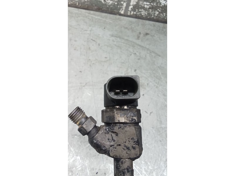 Recambio de inyector para mercedes-benz clase c (w203) c 270 cdi (203.016) referencia OEM IAM 0445110072 A6110700987 BOSCH