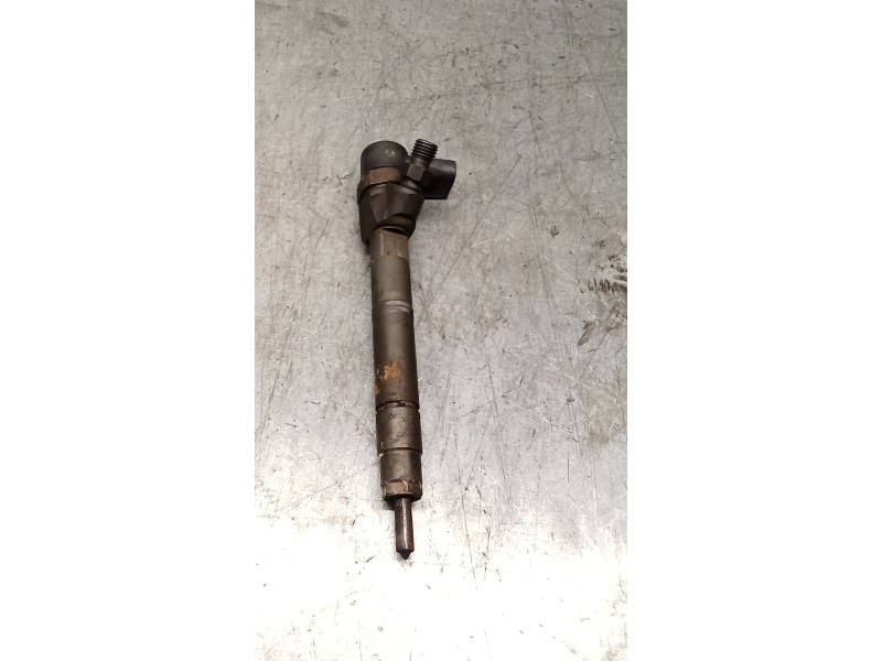 Recambio de inyector para mercedes-benz clase c (w203) c 270 cdi (203.016) referencia OEM IAM 0445110072 A6110700987 BOSCH